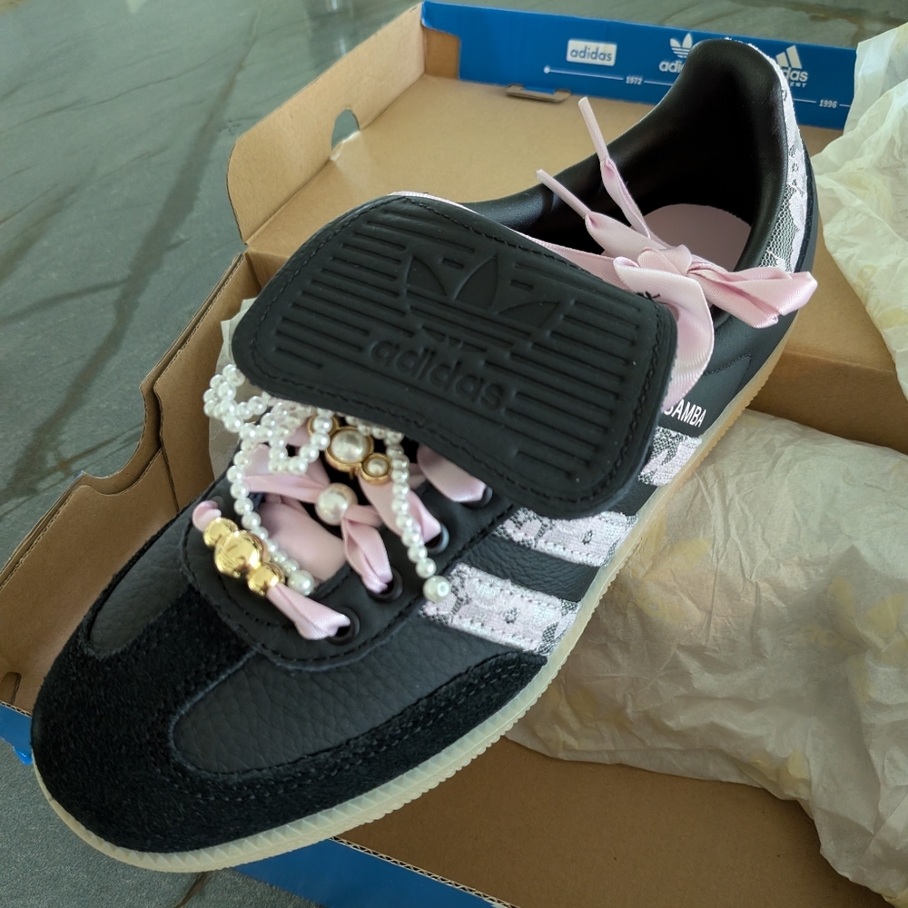 Adidas Samba Women's Sneakers - Black and Pink - Picture 3 of 5